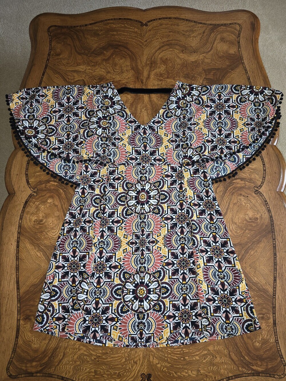 Uncle Frank Boho Mosiac Print V-Neck Kaftan Dress Womens Size M Pom-pom Fringe